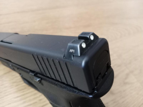 Vendo GLOCK 17 GEN 4
Alza y punto de Tritium
Retenida cargador sobredimensionada

Guiada en "A"
Se 00