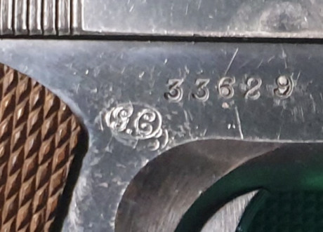 Se vende pistola de la marca Llama modelo Extra.
Calibre nueve largo.
Copia española del Colt modelo 1911 130