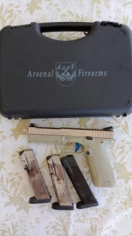 Buenas, se vende una magnifica pistola de IPSC Arsenal Strike One 9 Pb, en perfecto estado, soy el segundo 20