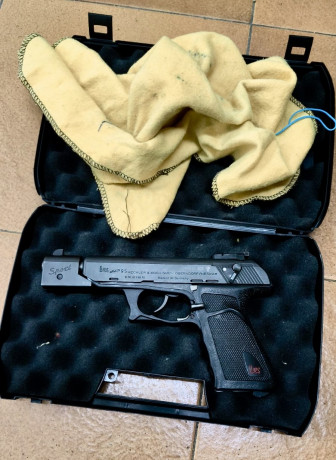 Un amigo me ha pedido que le anuncie a la venta esta auténtica joya, en un estado de conservación y funcionamiento 00