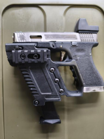 Accesorio Glock nuevo en su caja
La pistola no está a la venta
Vendido 01