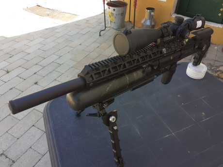 Vendo FX MAVERICK , en calibre 5,5 , con cheek riser, SABER TACTICAL  TRS rail KRAFORD & LYPT CHASSIS, 10