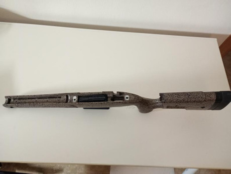 En perfecto estado ya que no se llegó a usar, con los encames de aluminio limpios de la pintura de fábrica. 00