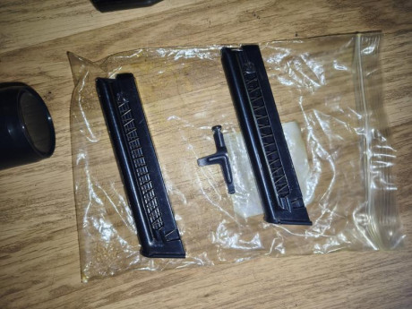 2 cargadores visor bussnell  llave desmontaje estado impecable poco uso  ,400 euros con envio incluido 00