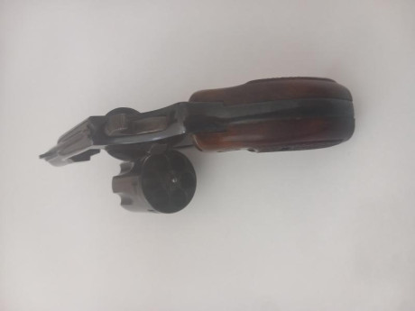 Astra 680
Cañón 2'
Piezas originales
Poco uso
.38 SPL
Se incluye funda de cuero
Precio 150€ 01