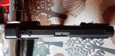 Hammerli 22 i 32   
Accion en muy buen estado
Cacha M  retocada
Calibre  22   i  32  ( para fuego central)
Gatillo 00