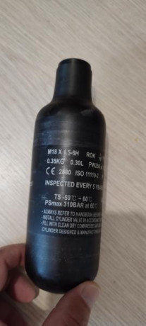 En venta con su válvula, no pierde aire, casi sin uso, es de una compact a la que le cambié el cañón, 01