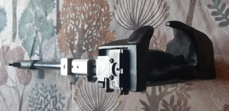 Se vende 500 €

Cacha M distra retocada   Y   zurda M Rink solo pasta añadida, se puede quitar facil....
 02