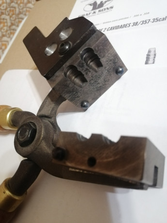  IMG_20251015_234541_resized_20251019_111952475.jpg  IMG_20251015_234317_resized_20251019_111952762.jpg 01