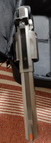 Buenas. Tal y como  he dicho en el enunciado.
Vendo Revolver S&W 686 muy bien conservado y en perfecto 01