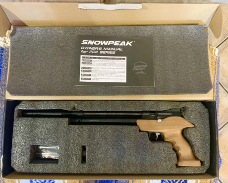 Vendo pistola totalmente nueva , calibre 4,5 caja original y todos los accesorios de origen. Tendrá unos 01