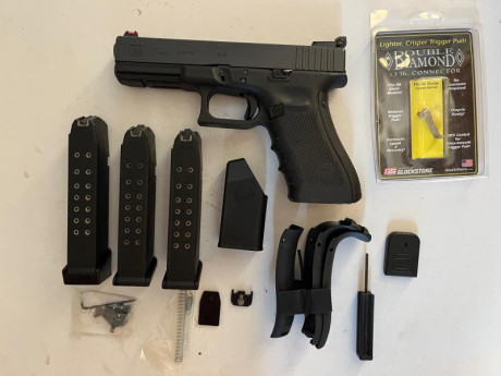 RESERVADA
 IMG_9660.jpg Se vende Glock 17 4 gen en excelente estado. Se ha gastado dinero en ella para 02