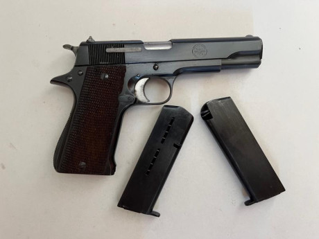 Vendo Star A calibre 9x23 
Buen estado para sus años, incluye sus dos cargadores, el primero con numero 02