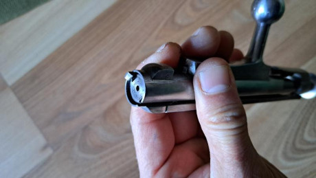 En muy buen estado
Dispara perfectamente
Se encuentra en Madrid
460 euros con los gastos se envio si los 40