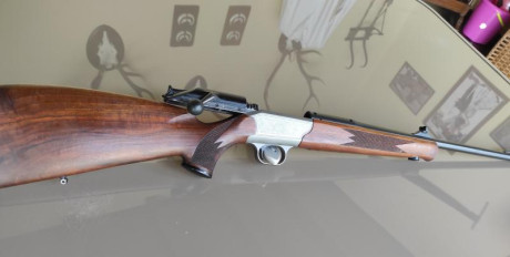 Se cede blaser R93 Standar, calibre origen 30.06 con soporte para bípode spartan. 
Cañón adicional en 02