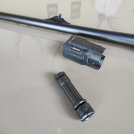 Se cede blaser R93 Standar, calibre origen 30.06 con soporte para bípode spartan. 
Cañón adicional en 11
