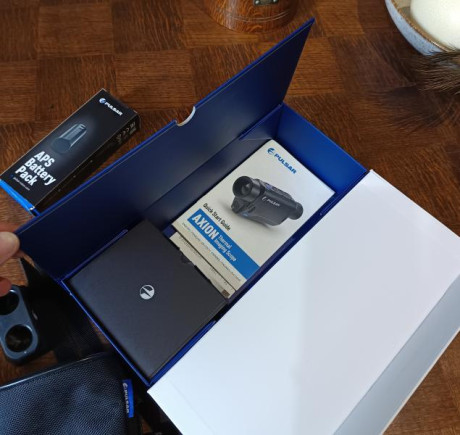 Vendo Pulsar Axion XM30 con dos baterías y acompañado de su caja y manual y funda de transporte, todo 01