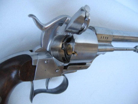 Vendo revólver Lefaucheux original modelo 1858 fabricado en Eibar por Orbea Hermanos.
Calibre 11mm Lefaucheux, 20