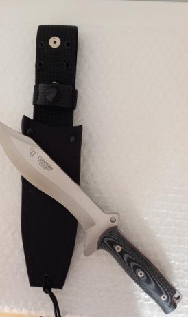 ]Cudeman modelo Villegas , cuchillo.afalcatado , hoja enterizada  18 cm, en acero de calidad acabado en 01