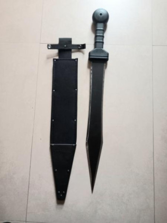 -Gladius romano de Cold Steel, semi afilado, especificaciones en fotos. 60€ envío no incluido, preferiblemente 42