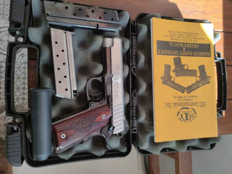 Vendo pistola  STI GUARDIAN, Bull Barrel.  9 mm Parabellum. Preciosa y precisa, apenas usada.

Precio 01