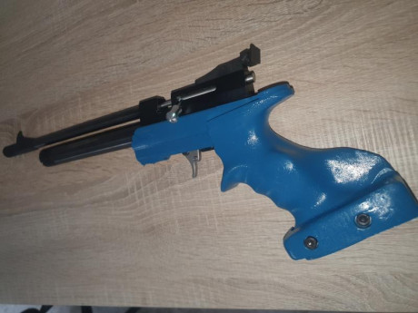 Hola, tengo una cp2 que prácticamente no uso como arma corta porque es infumable el grip que tiene, es 141