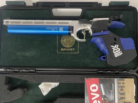 Hola compis.
Pongo a la venta pistola Steyr LP10 EVO (mecánica) color titanio del 2021 (bombonas hasta 01