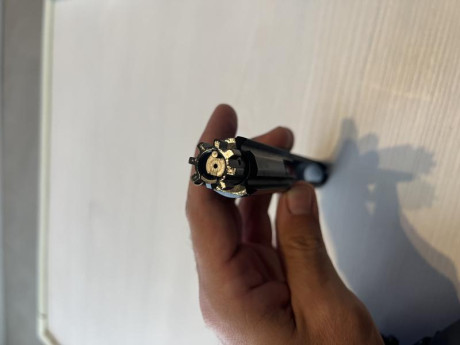 Buenas muy a mi pesar vendo rifle Oberland OA-15 cal 222, el rifle se encuentra en un estado excelente, 10