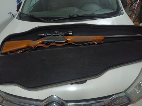 Un compañero vende un rifle Browning Bar 1 en calibre 300 winchester  mágnum con 61cm de cañon el rifle 00