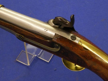 Voy a colocar unas fotos de un arma larga alemana de llave de mecha del siglo XVI. 10