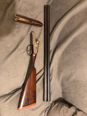 Hola a todos…
Por no usar, vendo esta paralela espectacular y preciosa,maderas muy bonitas,cantonera Holland.
Punto 02