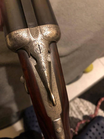 Hola a todos…
Por no usar, vendo esta paralela espectacular y preciosa,maderas muy bonitas,cantonera Holland.
Punto 22