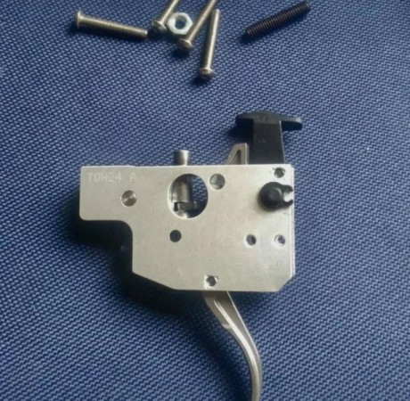 Hola compañeros,

Tengo una Sako Quad HB, con gatillo al pelo (de los que hay que darle para delante para 111