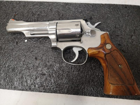 Vendo revolver Smith & Wesson Mod 66 cal .357 Magnum y .38 Special. Transferencia en Guardia Civil 00