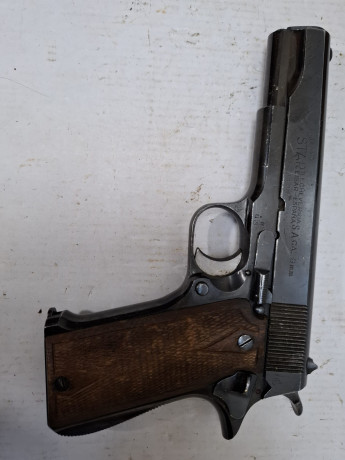 Vendo Star A Cal. 9L, en muy buen estado, del Ejército del Aire. Transferencia en Guardia Civil y porte 01