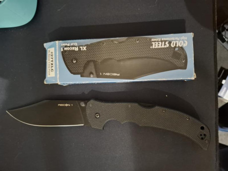 Vendo cold steel recon 1 xxl,150 euros Portes a parte si los hubiera,esta en tarragona.
Un saludo. 00