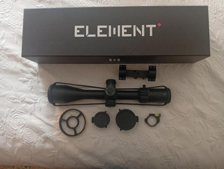 Pongo a la venta un conjunto formado por visor Hellix 6-24x50 SFP (segundo plano focal), anillas para 01