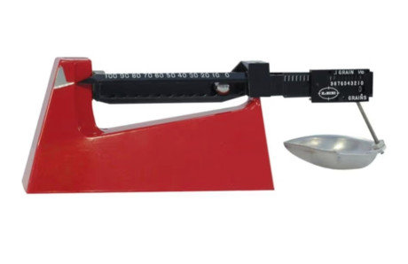 VENDO Balanza precision Marca LEE en su caja Original. Precio 35€. Interesados 636111985 00