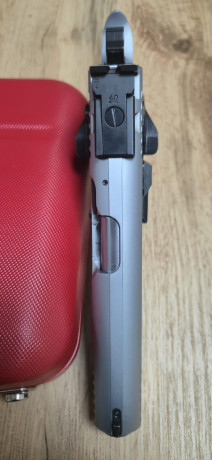 Pistola Tanfoglio stock II en perfecto estado, como se ve en las fotos. 
Se ha usado solo para tiro de 10