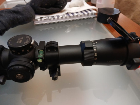 Buenas tardes, un amigo mío pone en venta un visor Leupold VX-5 3-15X56 HD, le hago el favor de ponérselo 12