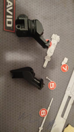 Vendo mi S&w camo 300Bk. Lo vendo por no usar , regalo funda táctica, punto rojo,alza y punto de mira, 80