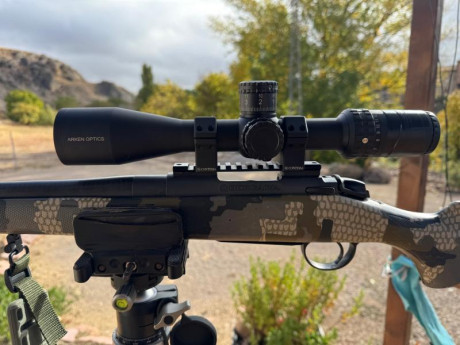 Por cambio de planes :

Bergara Ridge Carbon 6.5 Prc:

- cañón carbono
- hidroimpresion kuiu
- disparador 130