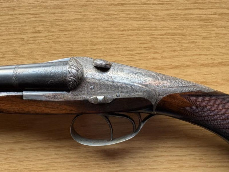 Vendo escopeta yuxtapuesta/paralela, marca darne, calibre 16/65, chokes ***/*, modelo v20 (10 coronas), 01