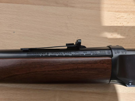 Vendo Winchester 44 magnum muy cortito y ligero, con 16" de cañón, que aprovecha muy bien las bondades 10