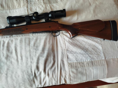 Vendo Remington 700 BDL 7mm RM en buen estado y agrupando bien, se vende sin el visor que aparece en las 00