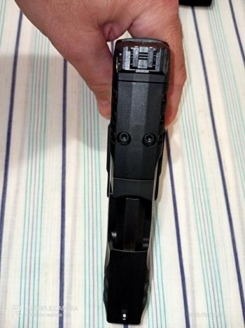 Buenas
Se Vende,Arma practicamente nueva
Calibre 9 Pb, Guiada en A
2 cargadores de 15
Caja original
Menos 12