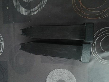 Vendo 2 cargadores de pistola llama max 1 precio 90€+envío  están en buen estado más información por privado 00