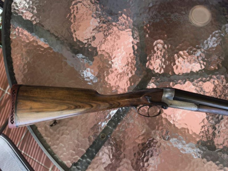 Vendo esta escopeta exotica J.D. Dougal del calibre 12 en buen estado tal como se ve en las fotos, modelo 20