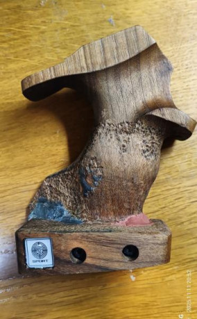 Vendo pistola Steyr evo LP10 E, primer propietario, con su maletin, contrapesos originales, herramientas 12