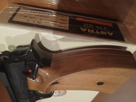 Astra TS 22 como nueva para hacer hueco en el armero y a su vez algo de efectivo.
Más fotos si hay algún 02